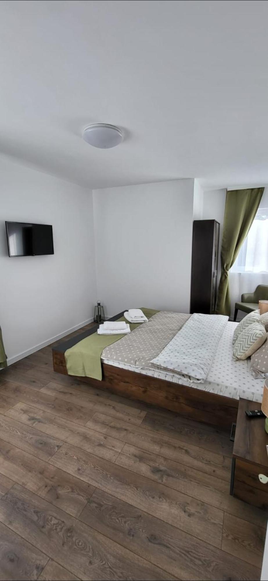 Huesca House Hotel Turda Eksteriør billede
